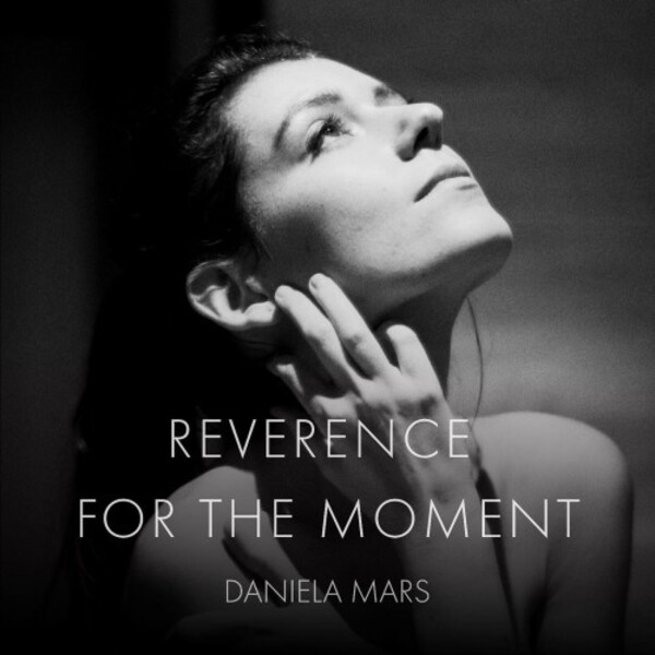 Daniela Mars: Reverence for the Moment | Voces8 Records VCM156