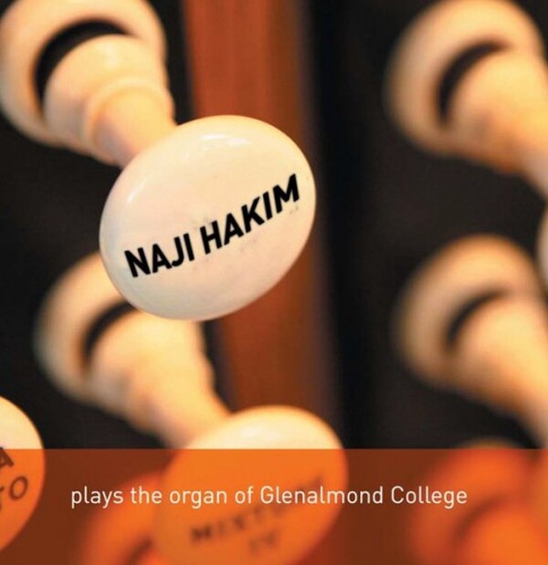Naji Hakim plays the organ of Glenalmond College (USED)